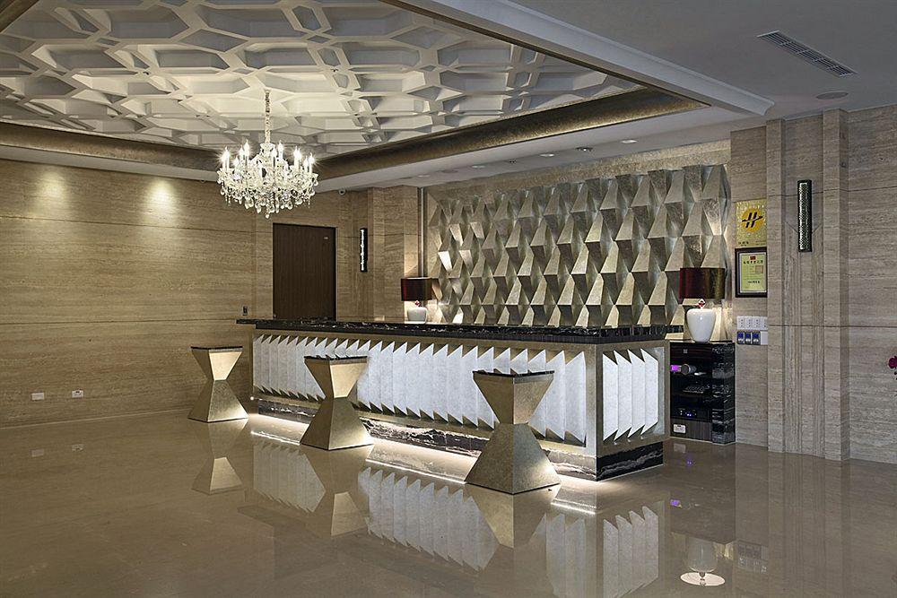 Grand City Hotel Fengyuan Eksteriør bilde