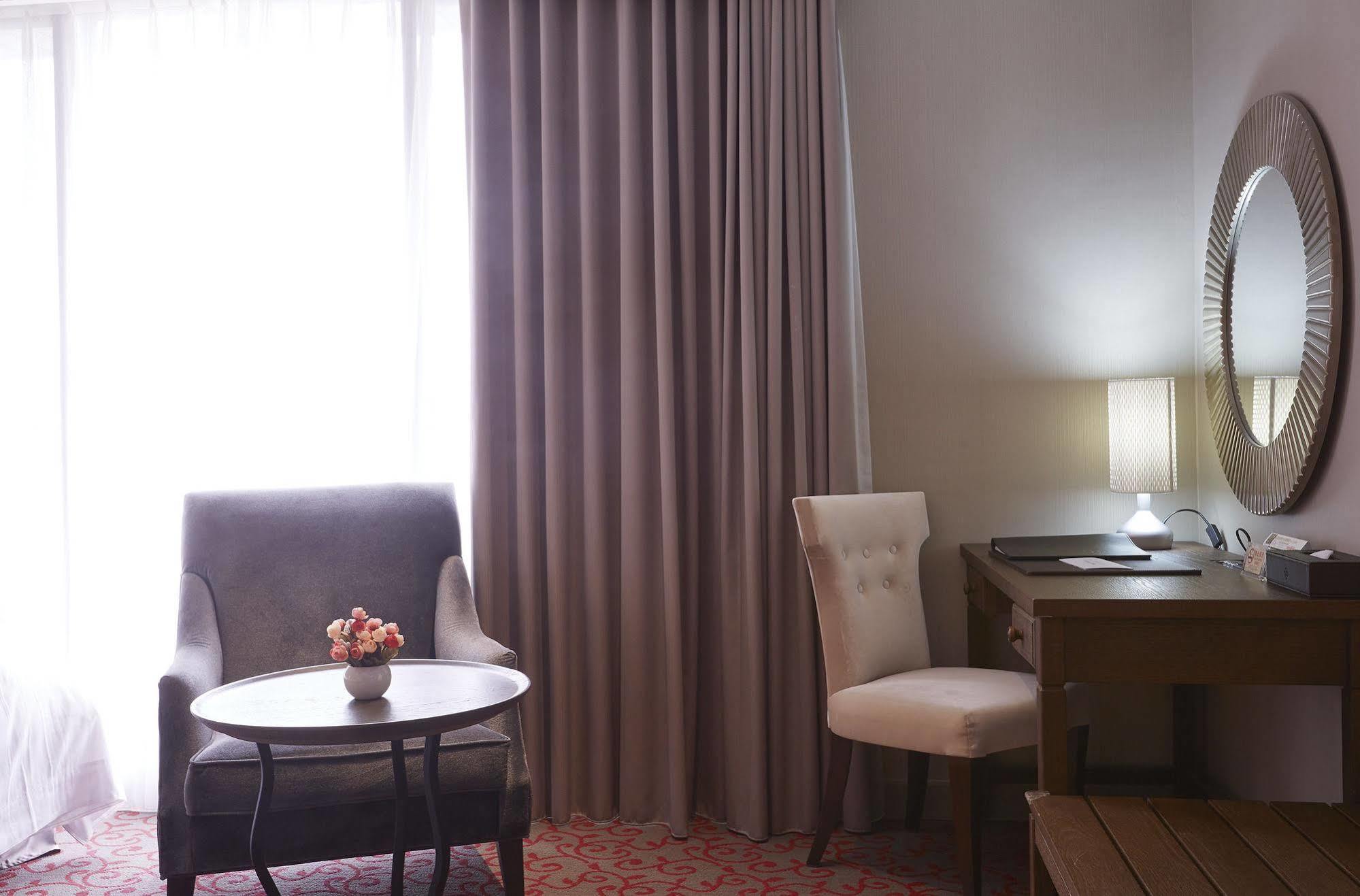 Grand City Hotel Fengyuan Eksteriør bilde