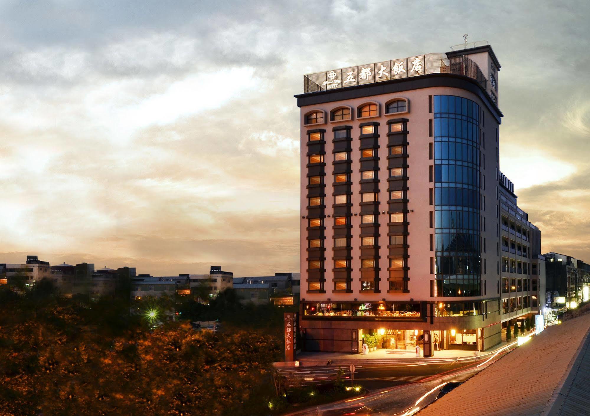 Grand City Hotel Fengyuan Eksteriør bilde