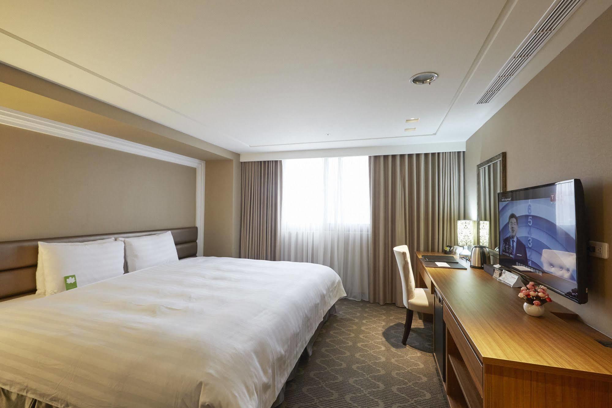 Grand City Hotel Fengyuan Eksteriør bilde