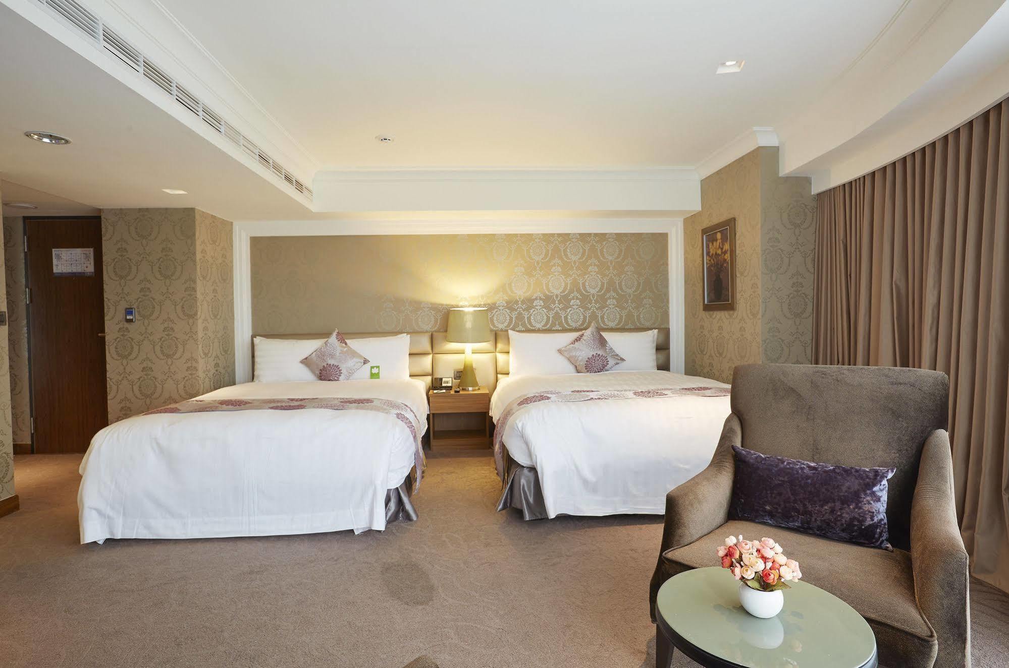 Grand City Hotel Fengyuan Eksteriør bilde